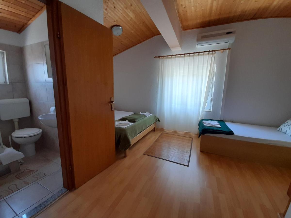 Apartmani Tomic Seline Exterior foto