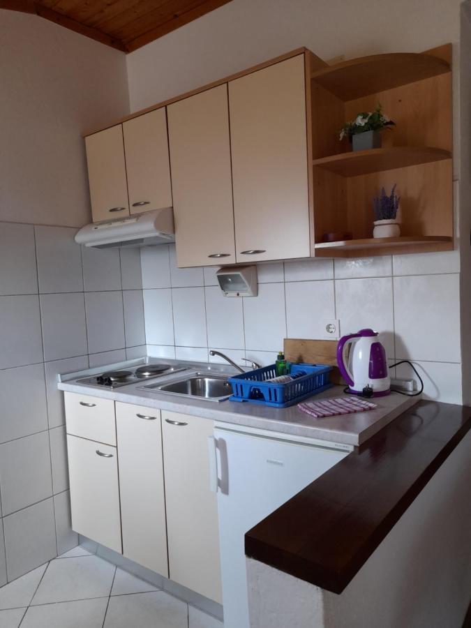 Apartmani Tomic Seline Exterior foto