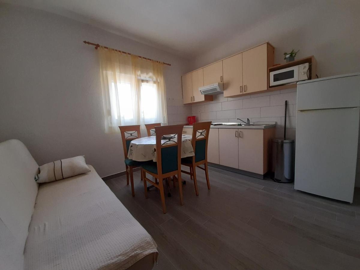 Apartmani Tomic Seline Exterior foto