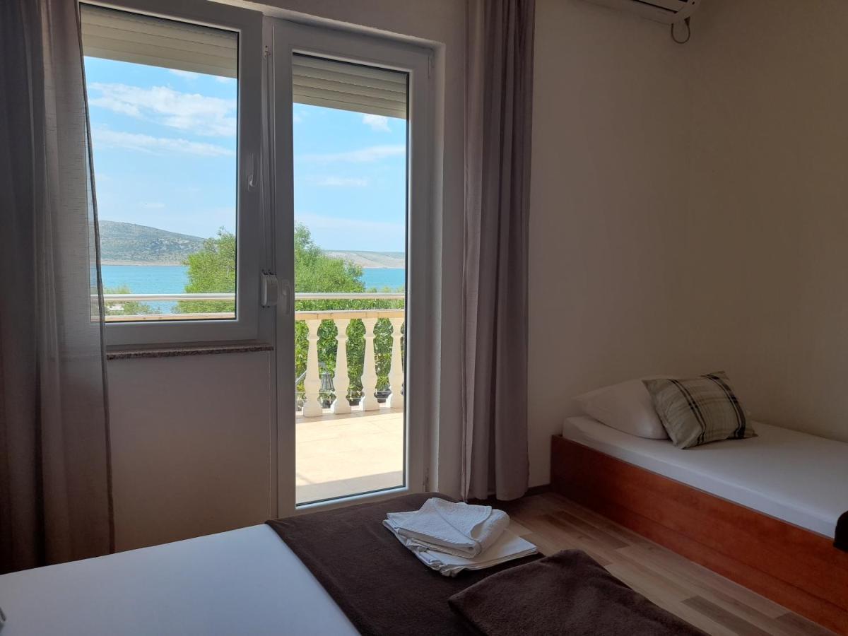 Apartmani Tomic Seline Exterior foto